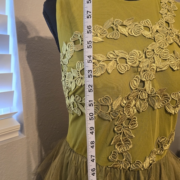 Chic Olive Green Maxi Dress (Stock Photo) - Picture 5 of 8